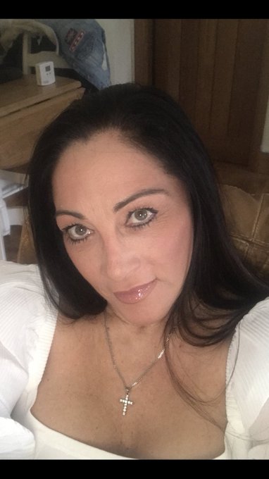 Hope your all having a great day 😘😘 https://t.co/GuvNPPA6F7