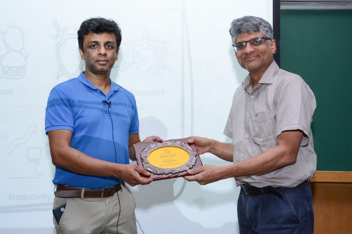 IITKanpur's tweet image. #IITKanpur and Lohum tie up for academic R&amp;amp;D partnership to advance sustainability of Lithium-ion batteries. Projects under the partnership will help develop technologies important for ensuring the safety and longevity of batteries. 

#research #developement #sustainability #iitk