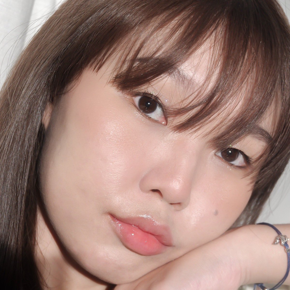 สู้แป้งคตบ.ได้เลยพอเอามาผสมกันแบบนี้ ผิวคือโคตรสวย ออนนี่ออนใจ มาแชร์สูตรแป้ง Pond’s สำหรับชาวผิวมัน เป็นสิวง่าย แต่อยากมีผิวเนียนสวยสู้อากาศร้อนได้!  ยิ่งผสมตัวใหม่ไปด้วยแป้งสีมิ้นท์ ตัวแม่คุมมันลดสิวx2✨ สีออกมาน่ารักก ถ้าบอกเป็นแป้งฝุ่นนางฟ้าสาขาไทยก็เชื่อนะ🧏🏻‍♀️ #แป้งPondsตัวแม่