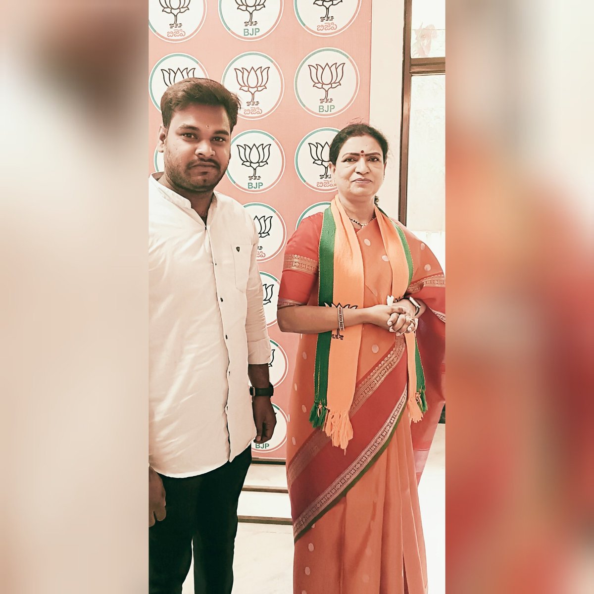 Nareshnani4948's tweet photo. Many more happy returns of the day national voice president Sri @aruna_dk Garu💐 https://t.co/Zpn2zKpLqn