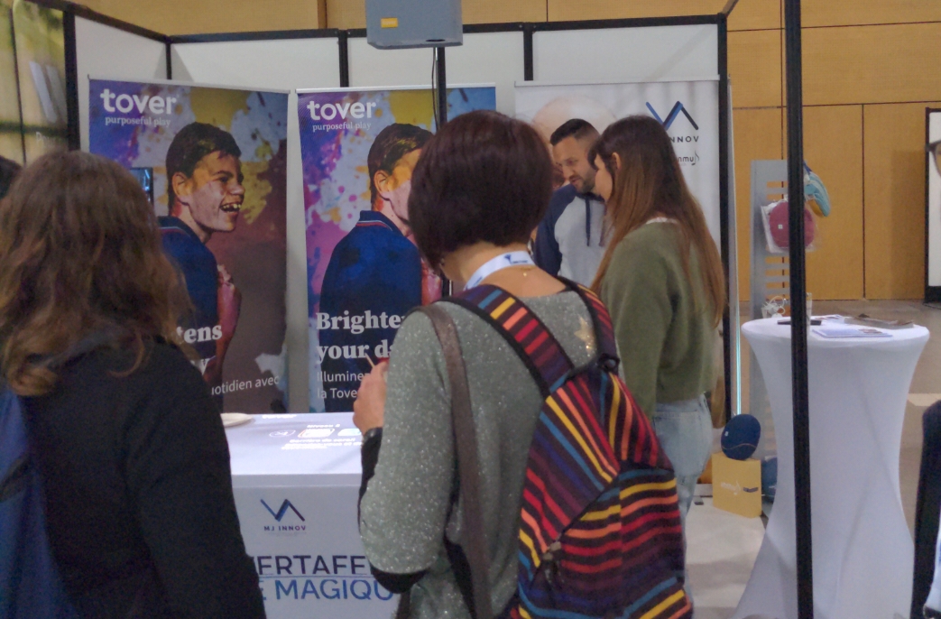 Ouverture du congrès dans 2 mn, les exposants et les visiteurs arrivent.