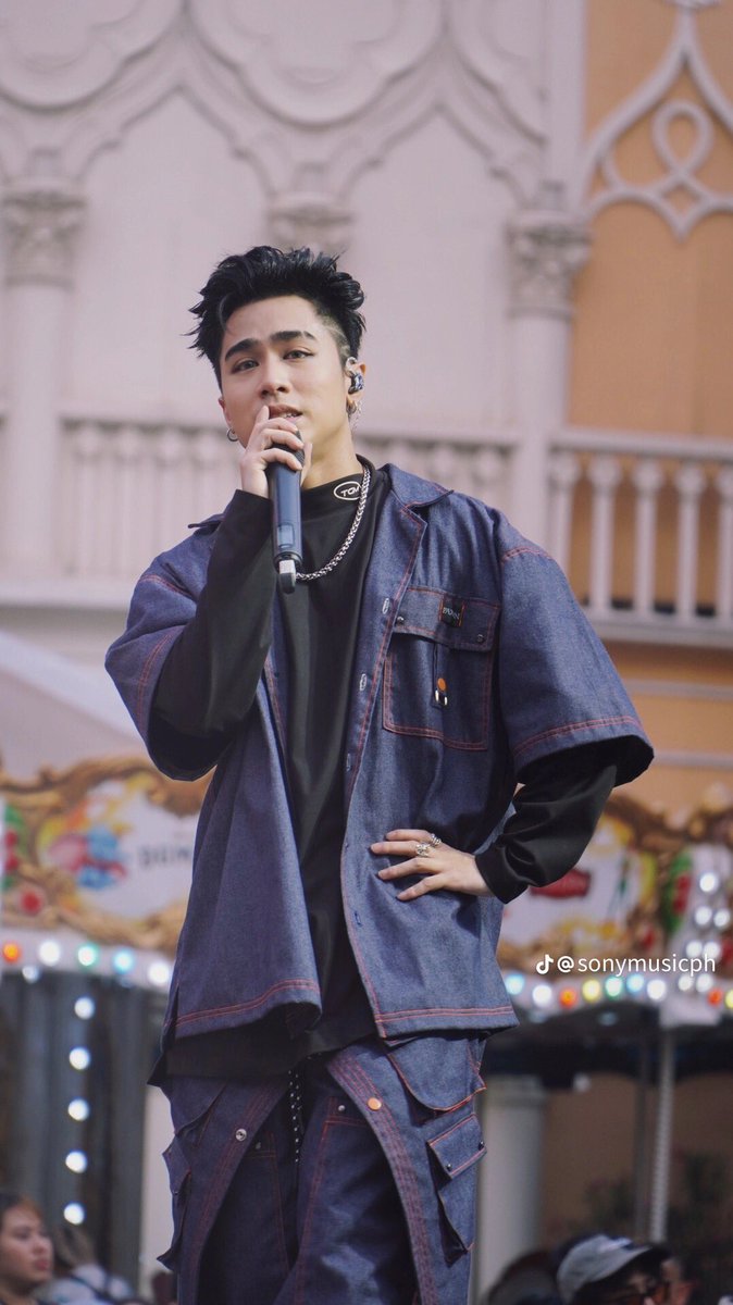 JCSDGuild's tweet photo. [#JOSHCULLEN Update]
05042023

A bit of a throwback to @JoshCullen_s’s Fang Meet c/o @sonymusicph on Tiktok.

🔗 https://t.co/gZwRLXMIaU

#NETIZENSREPORT #JOSHCULLENSANTOS for Most Handsome Man Alive #MHMA2023 #MHMA2023JOSHCULLENSANTOS
@thenreport 

@SB19Official #SB19
#SB19_JOSH https://t.co/LlwPJlMciy