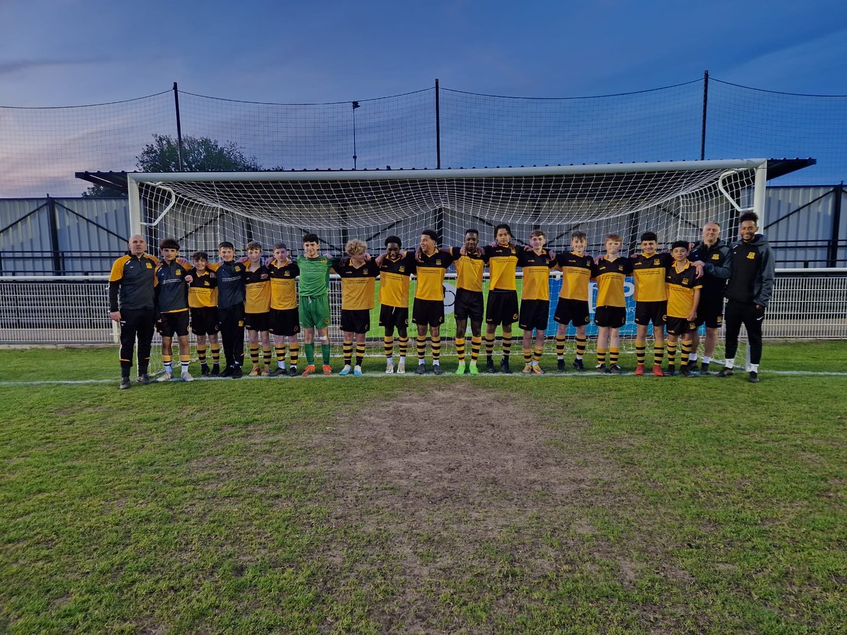 ⁦⁦<a href="/cheshuntfcscore/">Cheshunt FC</a>⁩ u14s ⁦<a href="/EJALeague/">EasternJnrAlliance</a>⁩ Division winners. Well done to all.