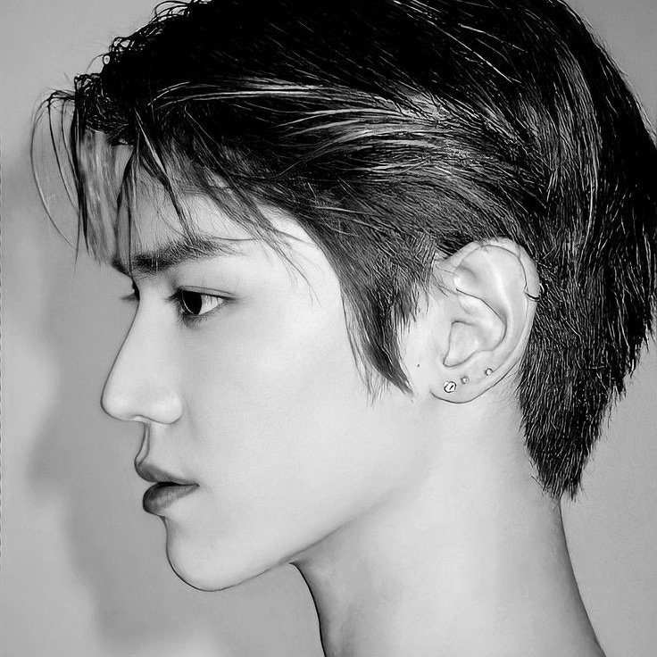 lty_yong's tweet photo. @MelonBubuuuu TAEYONG SOLO IN JUNE  
#TOLOISCOMING https://t.co/j9SCyH3VCo