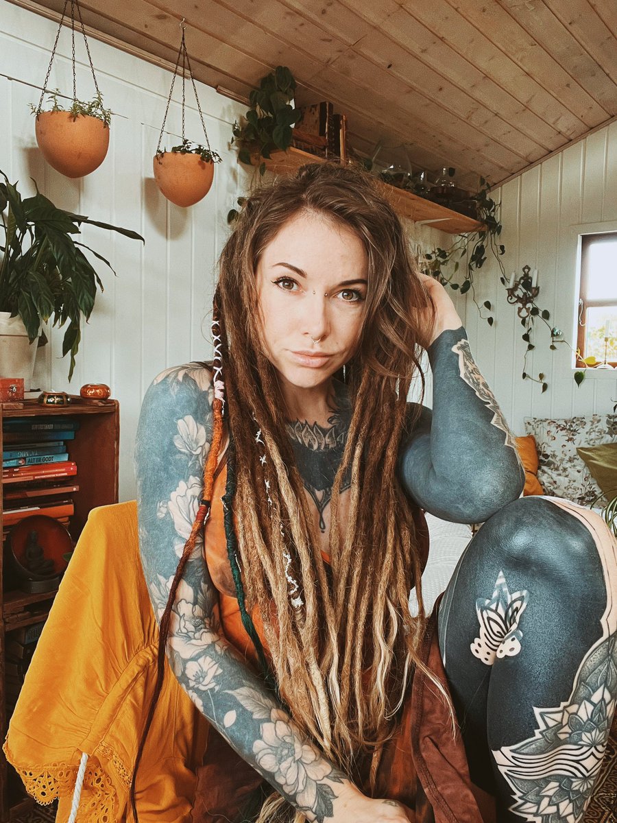 Miss Felixity on Twitter: "🌿hi 🌿"