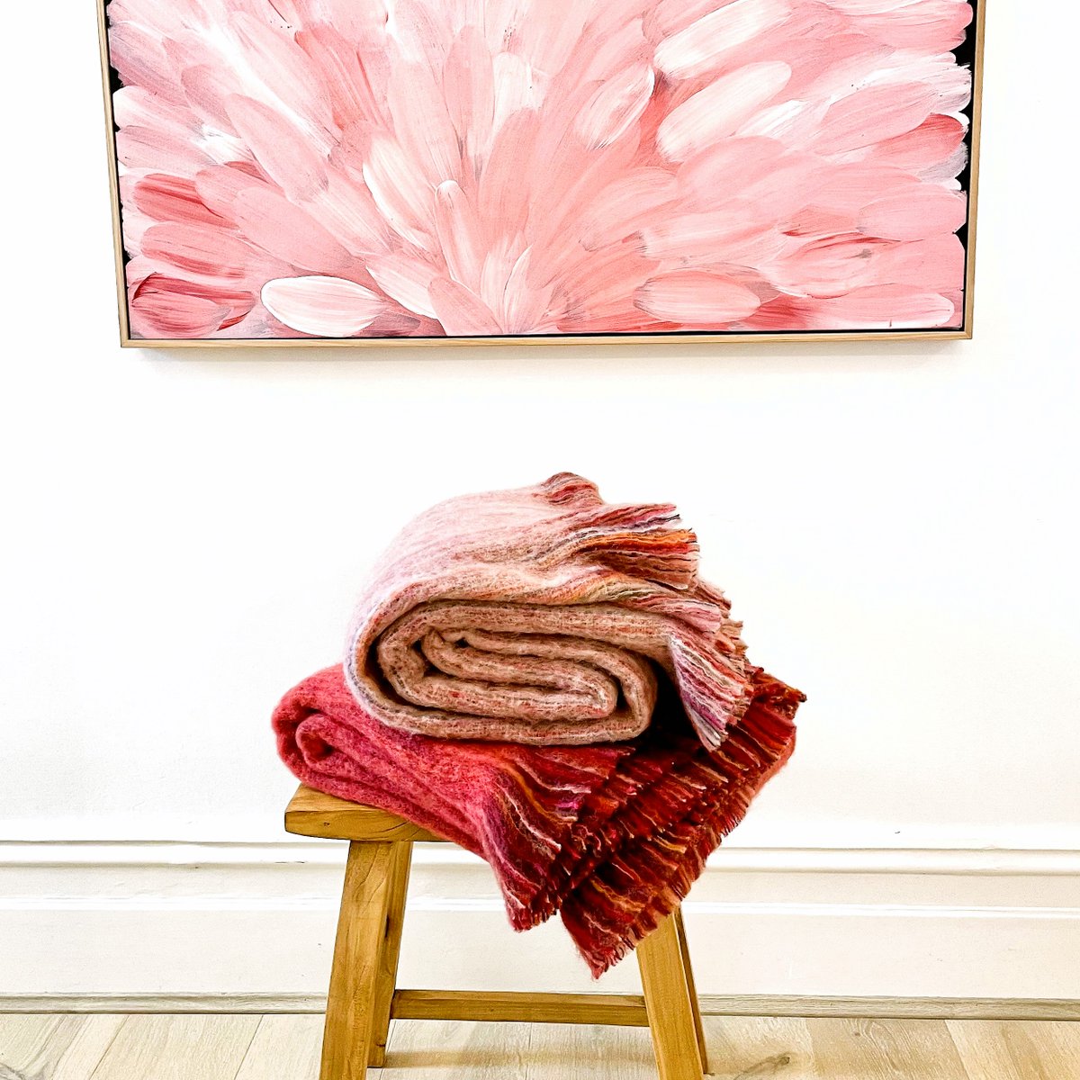 CHomewares's tweet photo. Celebrate Mothers Day with Carnival Homewares!💞 
Mother's Day is just around the corner, so order quickly to have a gift in time for your special Mum!
Order now...
#mothersday2023 #throws #jutehomewares  #fairtradeproducts #sustainable #handmade #teatowels https://t.co/1GYvMxnVi8