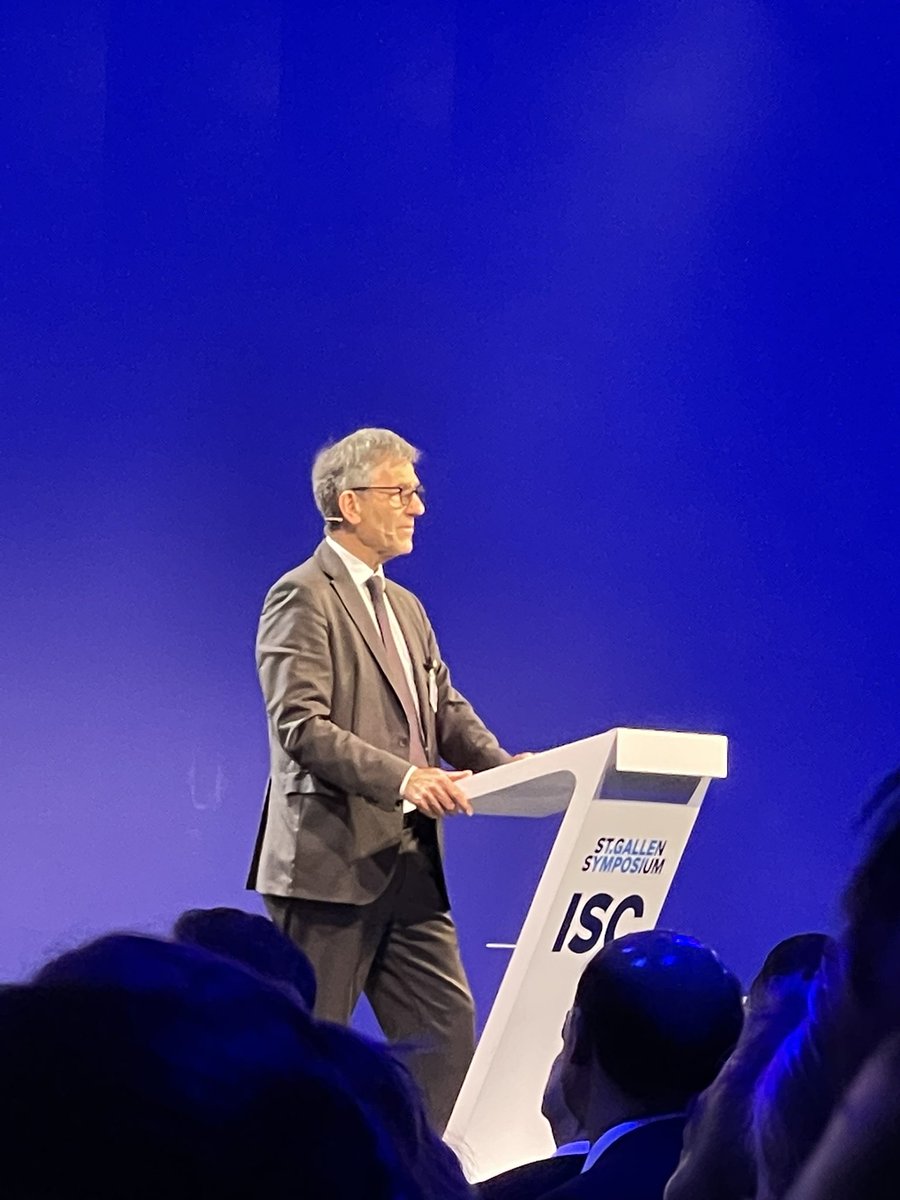 AchimPodak's tweet photo. Prof. Bernhard Ehrenzeller, President of the University of St.Gallen, has opened the https://t.co/F8L6PgyhKx.Gallen Symposium.  Motto: A New Generational Contract. Let thoughts and inspiration flow.
@SG__Symposium @HSGStGallen https://t.co/ShTFB2QjNN