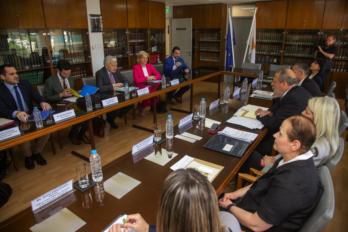 Attorney General's Office CY (@lawofficecy) on Twitter photo #ΤΩΡΑ Σε εξέλιξη η συνάντηση των επικεφαλής της #ΝΥ ΓΕ <a href="/SavvidesGL/">George L. Savvides</a> και ΒΓΕ <a href="/AngelidesSavvas/">Savvas Angelides</a> με τον 🇪🇺 Επίτροπο #ΕΕ αρμόδιο για θέματα Δικαιοσύνης <a href="/dreynders/">Didier Reynders</a> <a href="/EU_Commission/">European Commission</a> #ΤΩΡΑ Σε εξέλιξη η συνάντηση των επικεφαλής της #ΝΥ ΓΕ <a href="/SavvidesGL/">George L. Savvides</a> και ΒΓΕ <a href="/AngelidesSavvas/">Savvas Angelides</a> με τον 🇪🇺 Επίτροπο #ΕΕ αρμόδιο για θέματα Δικαιοσύνης <a href="/dreynders/">Didier Reynders</a> <a href="/EU_Commission/">European Commission</a>