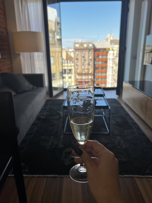 Disponible para salidas en Barcelona y alrededores✨Preguntame por aqu&iacute;: https://t.co/0O9oY1UIt5 https://t