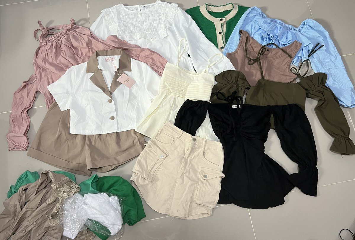xd_txng's tweet photo. โล๊ะหลักสิบ🧺
📮ส่ง49 (ปัก,รี -9 ฿ เหมาๆ40 )📦
📍ปักรอเดี๋ยวมาเฟบเรียกจ้า💗
#ส่งต่อเสื้อผ้า #เสื้อผ้ามือสอง #เสื้อผ้ามือสองสภาพดี #ส่งต่อเสื้อผ้ามือ2 #มือสอง #ส่งต่อเสื้อผ้าราคาถูก #โล๊ะตู้เสื้อผ้า #เสื้อผ้ามือ2 #ส่งต่อเสื้อผ้ามือสองราคาถูก #โล้ะตู้ #ส่งต่อ https://t.co/7F7R36mZNt