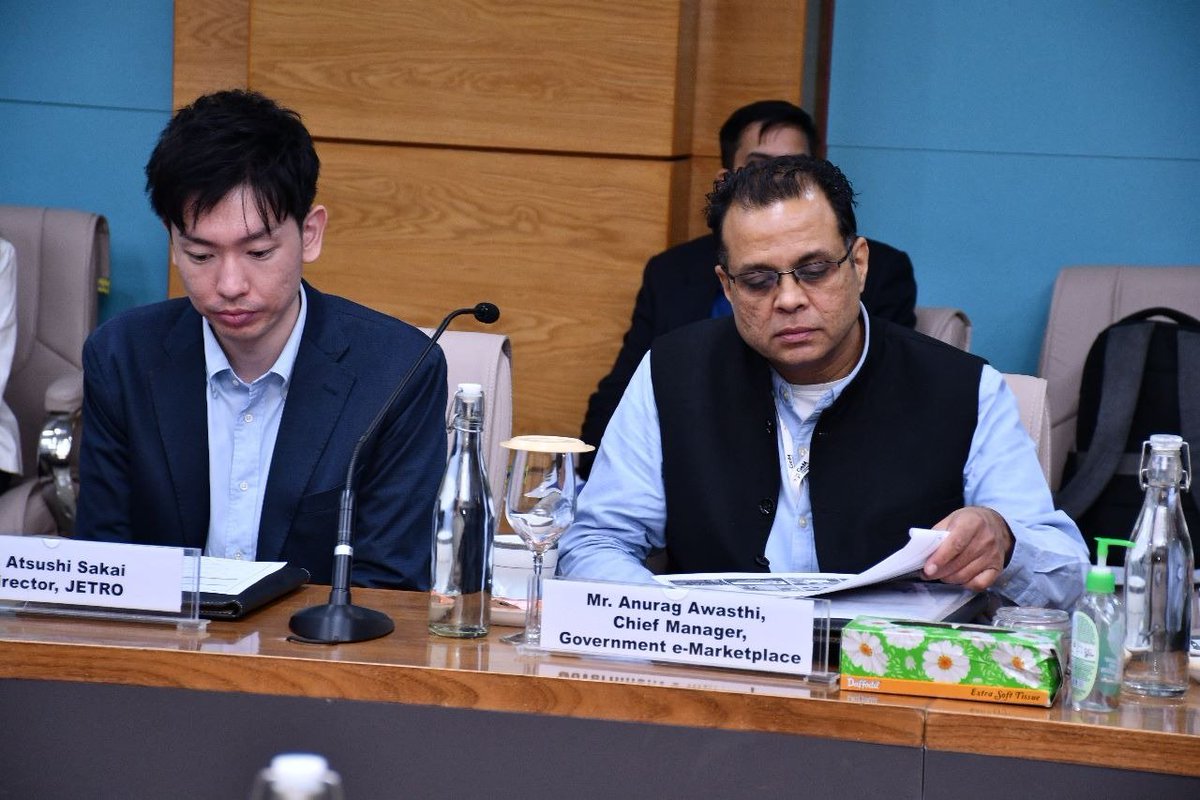 startupindia's tweet photo. Mr Anurag Awasthi from @GeM_India committed to supporting the startups under Govt connect pillar through dedicated sessions and creating a special online showcase for NSA startups on the GeM website.

#NSA2022 #NSAHandholding #GovernmentConnect #GeM #GovernmenteMarketplace https://t.co/3tOMTJLXht