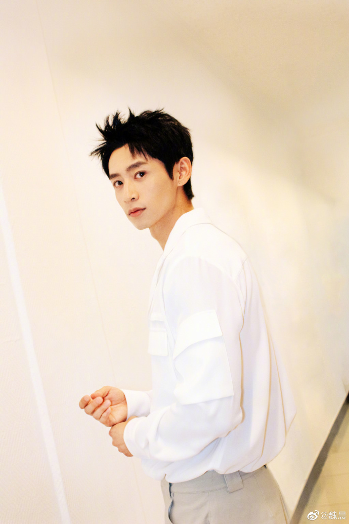 EntTofu's tweet photo. #WeiChen is looking smart in the photos for #May4thYouthDay special program as shared by his studio.

#魏晨 https://t.co/GUmuvQyk6C