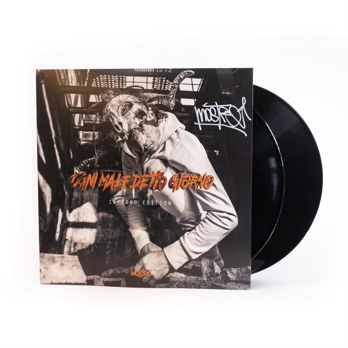 Honiro's tweet photo. Il doppio vinile di "Ogni Maledetto Giorno Inferno Edition" sarà disponibile da questa sera in tutte le date del tour di @illmostro • vendita esclusiva x i fans che hanno preso il biglietto x i concerti. Vi aspettiamo agli stand dentro i locali #honirostore https://t.co/26VCB4iJUL