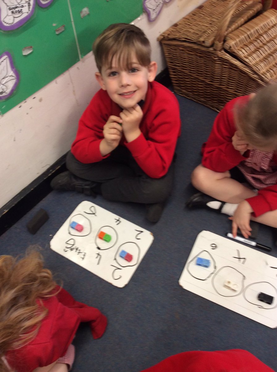 MaundeneSchool's tweet photo. Doves class have been learning to count in twos. During our Maths lesson we used the Unifix cubes to support our learning. #two #skipcount #maths https://t.co/O3rGOYnCSi
