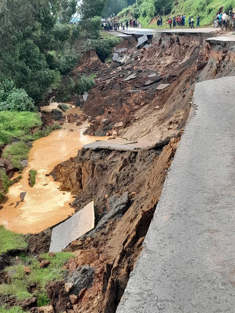 Hamurwa in Rubanda District, along Kabale- Kisoro Road 🛣️ 
#ClimateActionNow #ResilientInfrastructure #ElNino