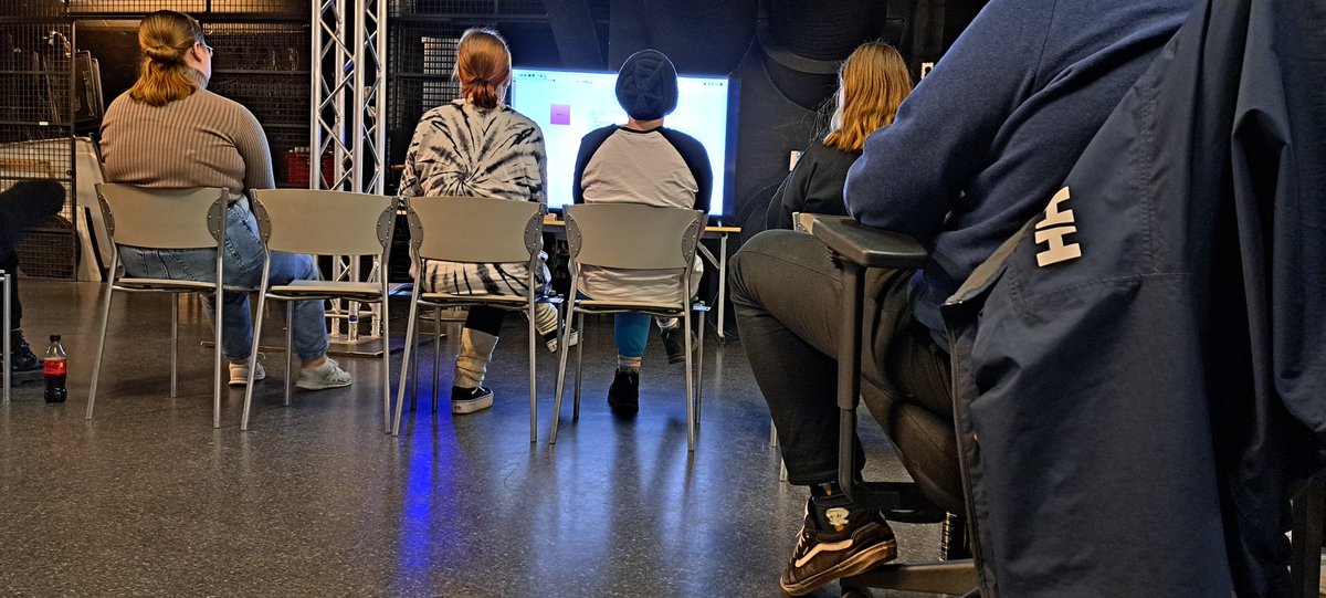 Light operation workshop today with  <a href="/Sataedu/">Sataedu</a> media students

#gifhe #erasmus23 <a href="/EUErasmusPlus/">Erasmus+</a>