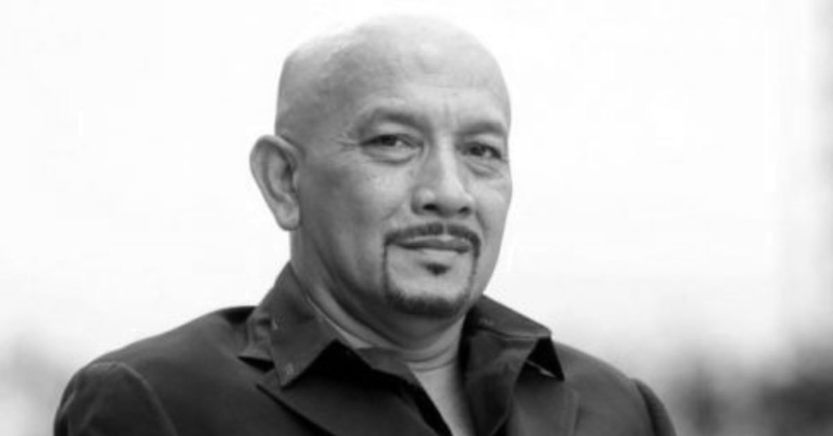 Amrlamnnn's tweet photo. Pelakon Ridzuan Hashim meninggal dunia

Pelakon terkenal tanah air itu menghembuskan nafas terakhir di Hospital Kuala Lumpur pada pukul 1.57 tengah hari tadi.

Berita pemergian pelakon yang berusia 62 tahun itu disahkan oleh anak saudara Allahyarham, Kamarul Izham Ahmad Badri. https://t.co/xgczPhAYAo