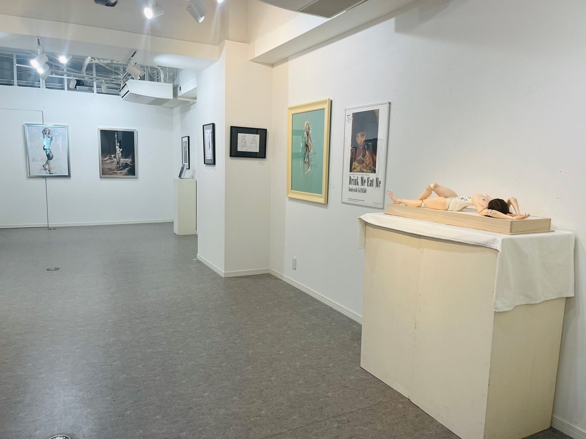 spanart_gallery's tweet photo. 5月14日(日)まで🔥
【The Girl, Girl, Girl -ポップ・シュールで彩る女たち-】
展示風景をHPにアップしました。ぜひ覗いてみてください🧐
https://t.co/y7zdrP1xXP
#hajimesorayama #空山基 #今井俊満 #金子国義 #たま #土井典 #中村宏 #町野好昭 #丸尾末広 #横尾忠則 #EricKroll #K https://t.co/mCgfrQxKIj