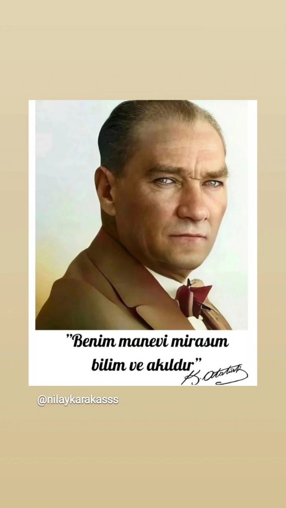 Eczacılık can çekişiyor,,bilerek degersizlestiriliyor,artık birleşme zamanı,sessiz kaldıkça kamu eczaciligi siradanlastiriliyor,sabahlara kadar ders çalışmanın,saatlerce laboratuvarlarda ilaç hazırlamanın karşılığı bizi unutan yönetim kurulu olmamalı,artık yeter.#teb#saglikbakani