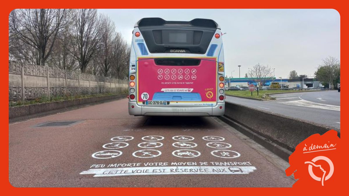 Bus_TVM's tweet photo. [#Prévention] Parce qu’un petit rappel ne fait jamais de mal, notamment en matière de sécurité, voici une règle essentielle à retenir : sur le site propre du #BusTVM #RATP, nos bus ont l’exclusivité 😉 🚌 Tous les autres moyens de transport y sont interdits. Oui, vraiment tous ! https://t.co/rf3cxkFoEF