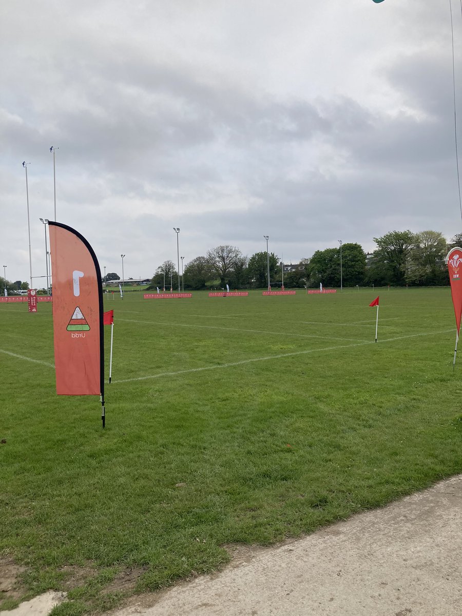 Pitches are looking amazing @colwynbayrugby ready for @UrddWRU7 North Wales. 39 boys & girls teams from across North Wales Schools.