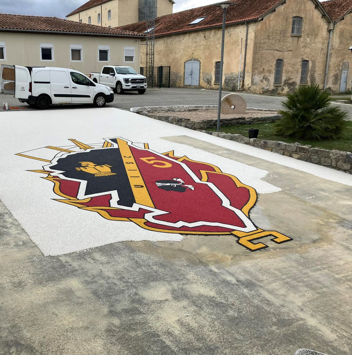 TH INDUSTRIES tweet media