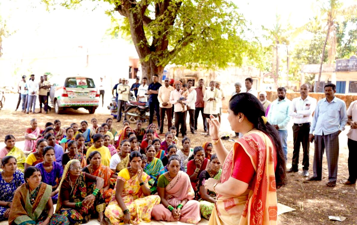 Spent a wonderful time in Doddebail village with the locals. 

Their support & commitment is with Congress. 

#KhanapurWantsCongress #CongressBaralidePragatiTaralide 
#congressvoiceofindia #KarnatakaElections2023