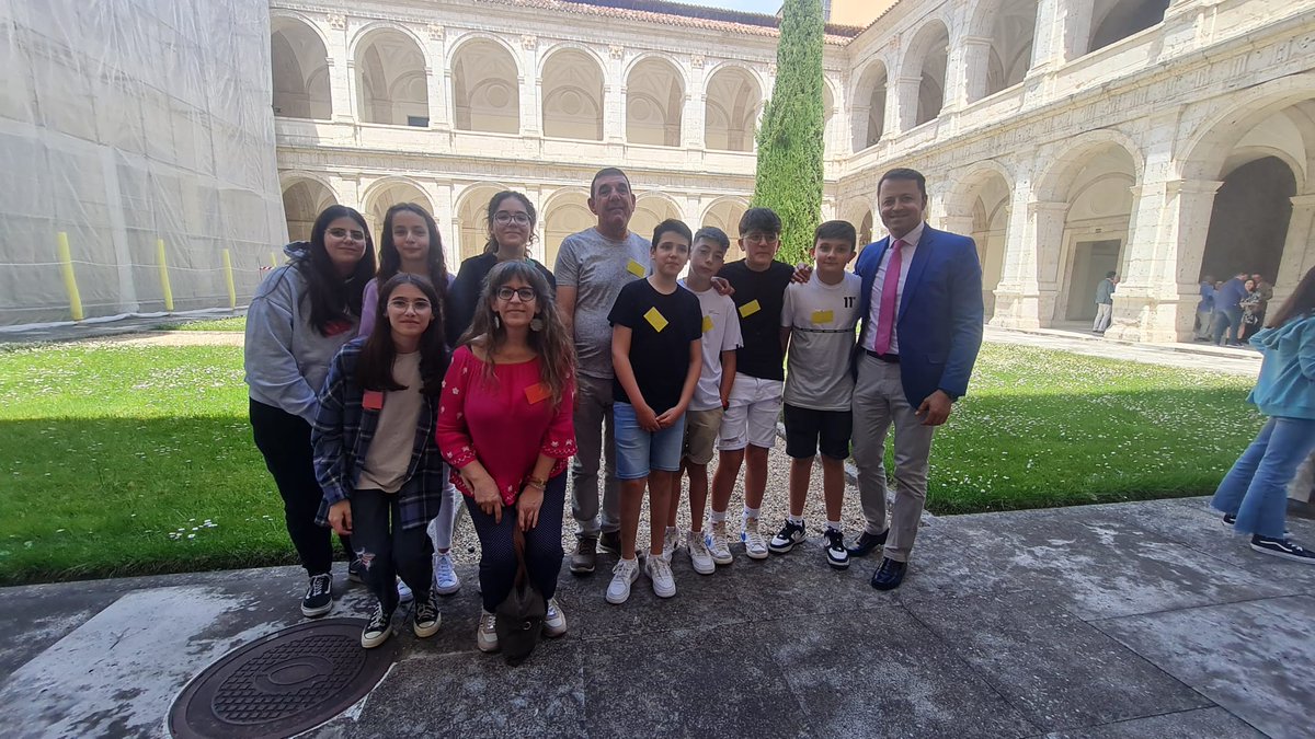 Nuestras alumnas de 2º de ESO han ganado la fase autonómica de #entreRedes. ¡Enhorabuena! ¡A por la final!
<a href="/educacyl/">Educación JCyL</a> <a href="/RedElectricaREE/">Red Eléctrica</a>