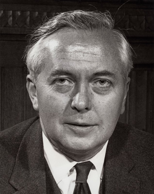 #OTD in 1966, Labour PM, Harold Wilson, agreed to NHS staff getting a 30% pay rise, to combat inflation. He said 'We can't risk losing our best Drs, nurses and dentists to the private sector' #ThrowbackThursday