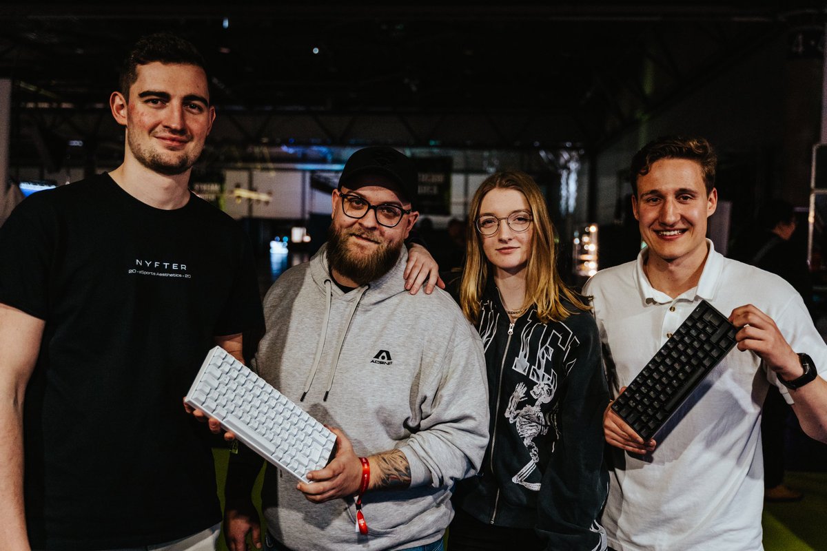 Freunde, am Freitag dropped das neue Nyboard Gen2 und ich darf euch natürlich n 60% oder 75% Board schenken 🌚 folgt dafür einmal <a href="/Nyfter_com/">Nyfter</a>, mir und retweetet das ganze und mit bisschen Glück gehört dir n neues geiles Keyboard!