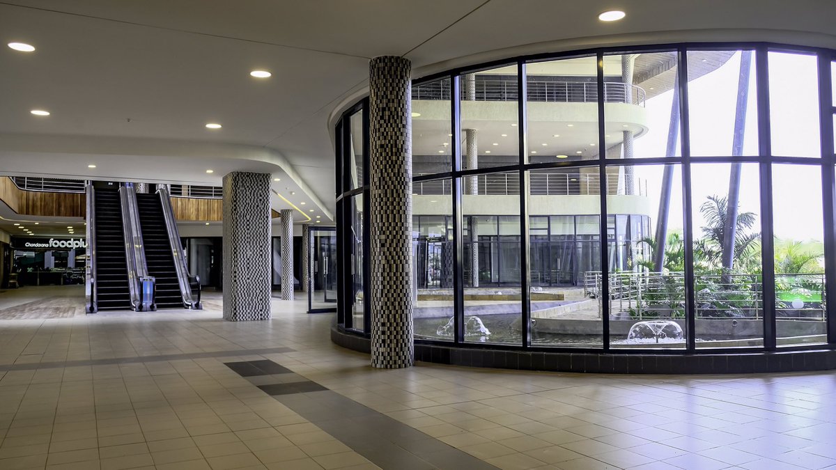 crystal_rmall's tweet image. Whether you’re looking to start a business or expand your current one, @crystal_rmall offers a variety of shops and office spaces with long display windows and good lighting for you to grow.💯💯

#NowOpen #CrystalRiversMall #ShopsToLet