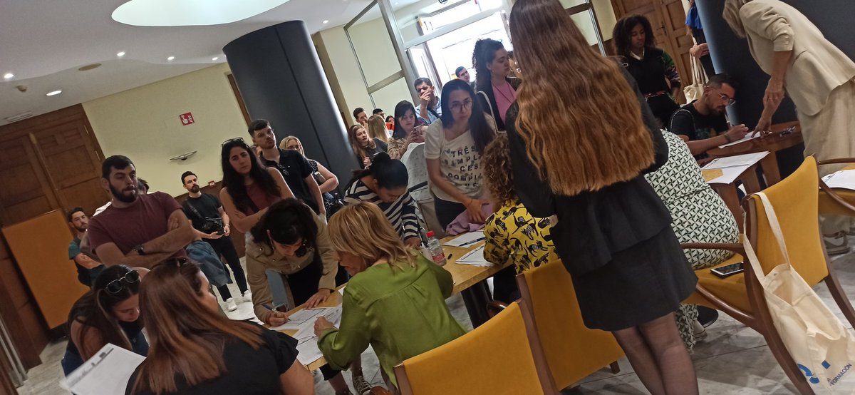 camaramurcia's tweet photo. Participantes y ponentes van llegando. En breve, comenzamos!!! 🚀
@FundacionINCYDE @sef_carm #Juventudconfuturo https://t.co/BLnIcELEiV