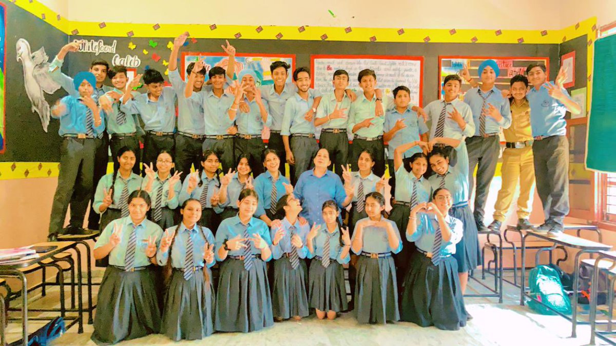 My students are ready for the show. Happy and excited 🙂🙂 <a href="/pkdhillon08/">ParamjeetKaurDhillon</a> <a href="/charuchhabra2/">Dr. Charu Chhabra</a> <a href="/KnpsIndia/">KNPS Phagwara India</a>