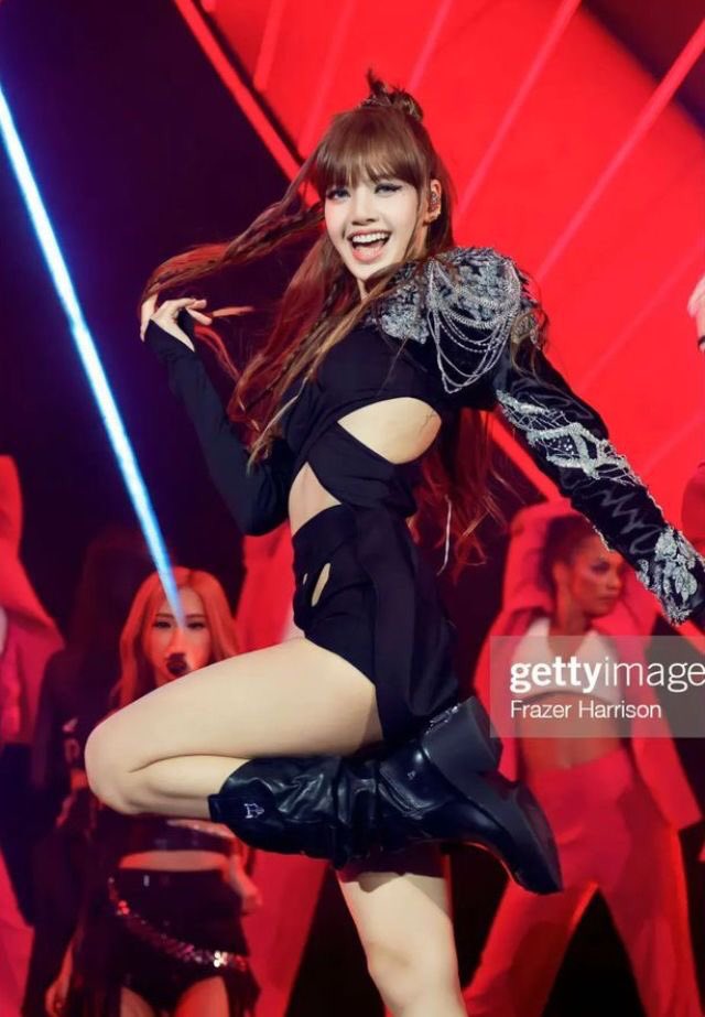 #lisachella cok guzell😭😭💋