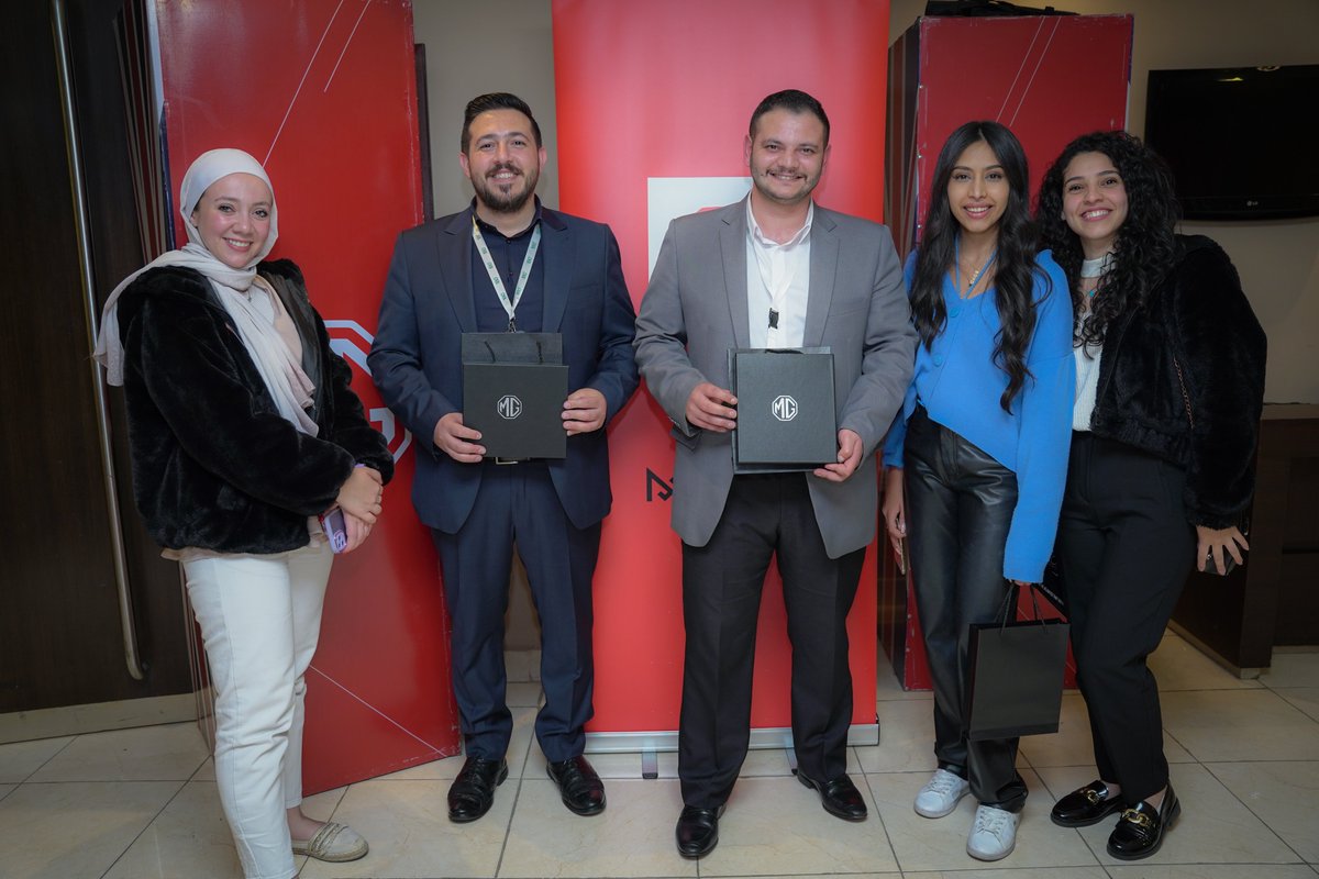 نتشرف أن نكون من الداعمين لتدريب مجموعة مميزة من شباب الجامعة الألمانية الأردنية وجامعة الحسين التقنية على برنامج مهارات التوظيف، والذي من خلاله تم تدريب الخريجين الجدد والموظفين على المهارات الأساسية لسوق العمل.

#بريطانية_الأصل #MGMotor #ام_جي #bornbritain #إم_جي