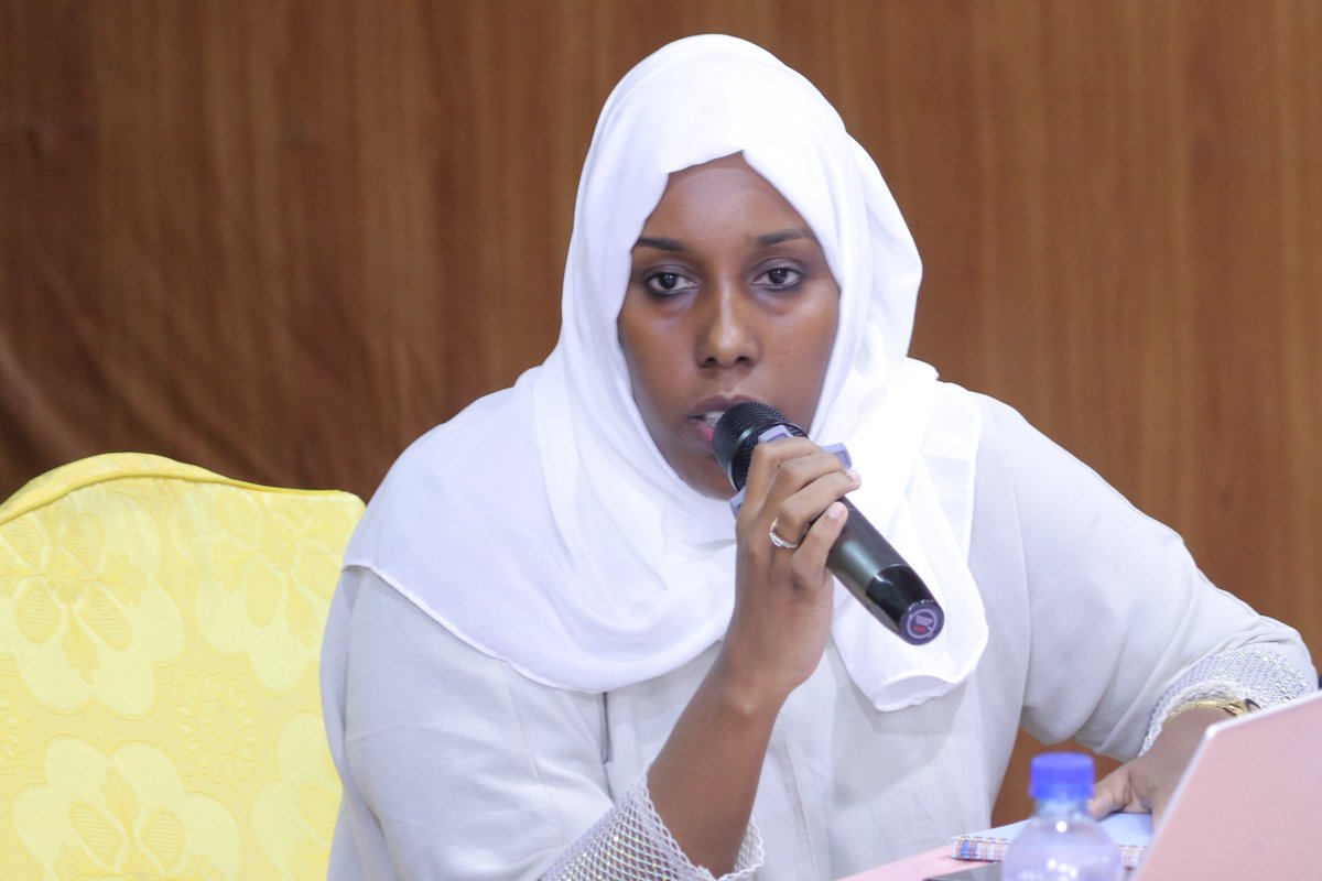 Interpeace_Org's tweet photo. Local Government Elections (LGE) in #Mogadishu will pave the way for accountable admin. &amp; better public services. @HIPSINSTITUTE &amp; @InterpeaceTweet organised a roundtable discussion with key stakeholders to generate recommendations on realising the prospects for LGE in Mogadishu. https://t.co/4QcR3qXLq0