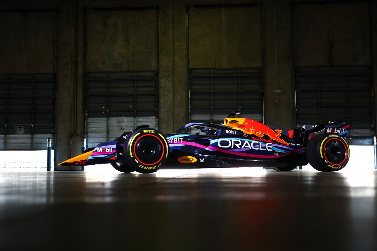Formula 1 (@f1) on Twitter photo Bringing the heat to Miami π₯
Check out <a href="/redbullracing/">Oracle Red Bull Racing</a>'s livery for the #MiamiGP π
#F1 Bringing the heat to Miami π₯
Check out <a href="/redbullracing/">Oracle Red Bull Racing</a>'s livery for the #MiamiGP π
#F1