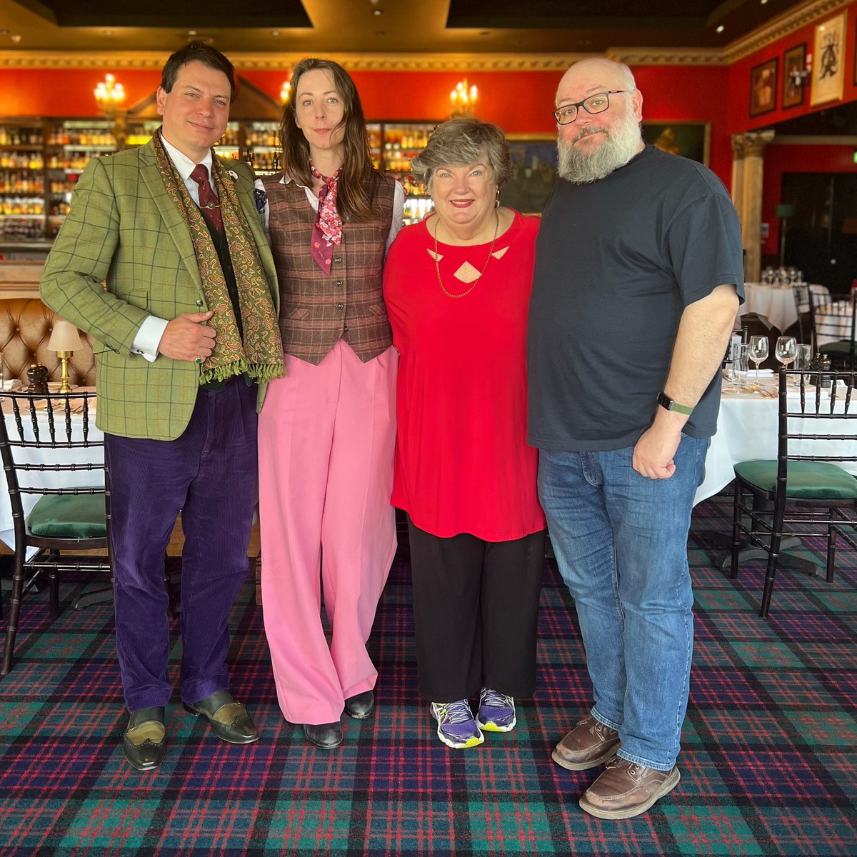 What a pleasure to share this photo of very talented <a href="/CircleofWine/">CircleofWineWriters</a> Chairperson <a href="/Winbeebee/">Winnie Bowman, CWM</a>, Committee member <a href="/cowfish/">Billy Abbott</a> and members @HerrGorn and <a href="/carolineroddis/">Caroline Roddis</a> judging Scotch together at @thespiritmasters series.  Our members really do get everywhere.