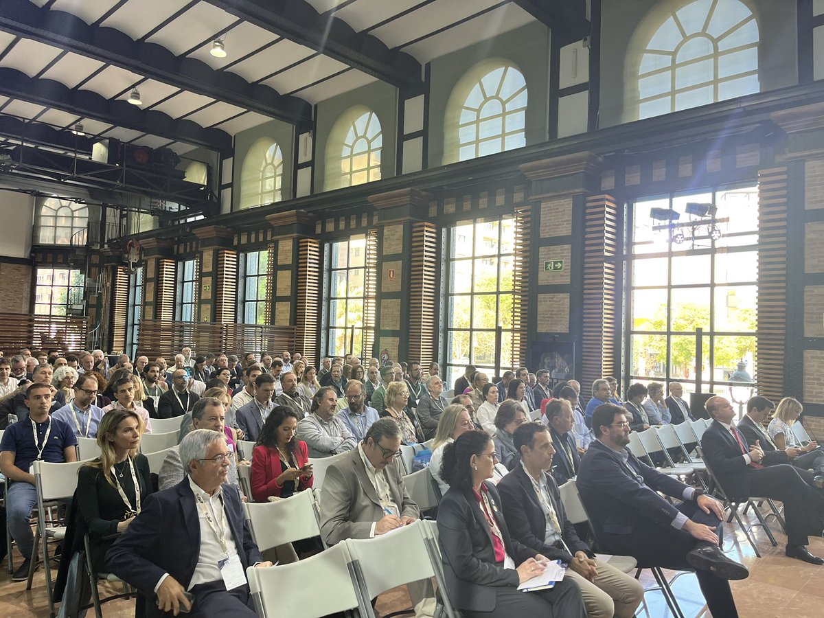 xamores's tweet photo. 15 anys del @CatalanWaterP Gran dia per retrobar-se tot el sector de l’aigua, en un espai de col·laboració, innovació i competitivitat. Celebrem una iniciativa clúster en un moment que tothom és conscient de la importància de l’ús sostenible de l’aigua. Gràcies a tots! #CWP15Y https://t.co/qWMyzpPmch