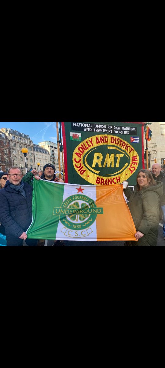 STARBRIGHT164's tweet image. Same Celtic supporters republican unionists and democracy deniars 🏴󠁧󠁢󠁳󠁣󠁴󠁿 supporting the many in the British trade unions #BrexitBritain 🇬🇧 #UnityRef 🇮🇪
