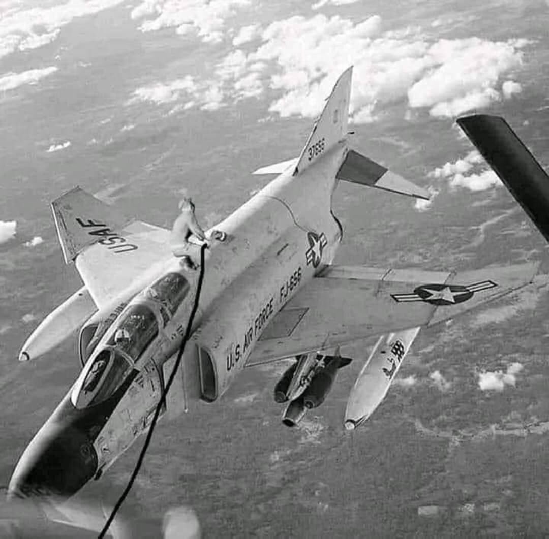 Sylvia70485099's tweet photo. à l’ancienne 😉 https://t.co/FAkUS5uRx8