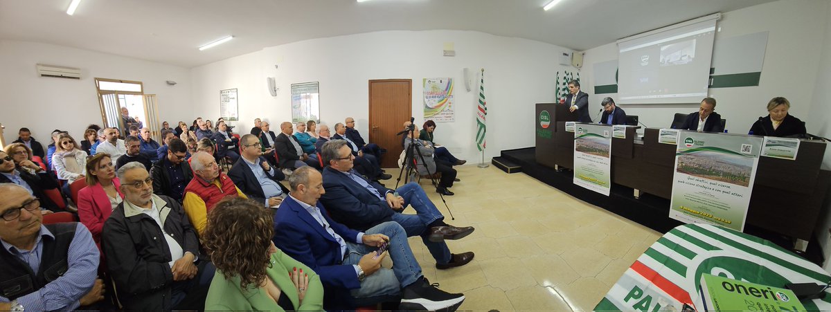 CislPaTp's tweet photo. #Elezioniamministrative, il segretario @leonardolapiana presenta le proposte e le idee del sindacato per la rinascita di https://t.co/BfkteeyJcY politica è chiamata a fare scelte coraggiose, per farle serve competenza e conoscenza, serve confronto e una bella dose di sinergia”. https://t.co/K1s6eban4W