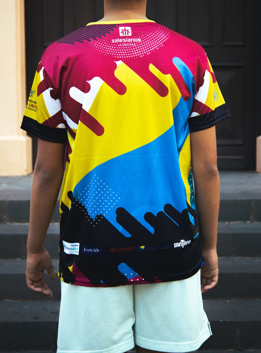 CrossMauxi's tweet photo. 🥰Cada detalle, cada color, el gramaje…TODO NOS ENAMORA DE LA CAMISETA CONMEMORATIVA DE LOS 45 AÑOS DEL CROSS. 

🎽Presentamos la camiseta que inundará de color las calles de La Orotava el próximo 14 de mayo. 

@salesianosLAO https://t.co/y9ZW3jHZG3