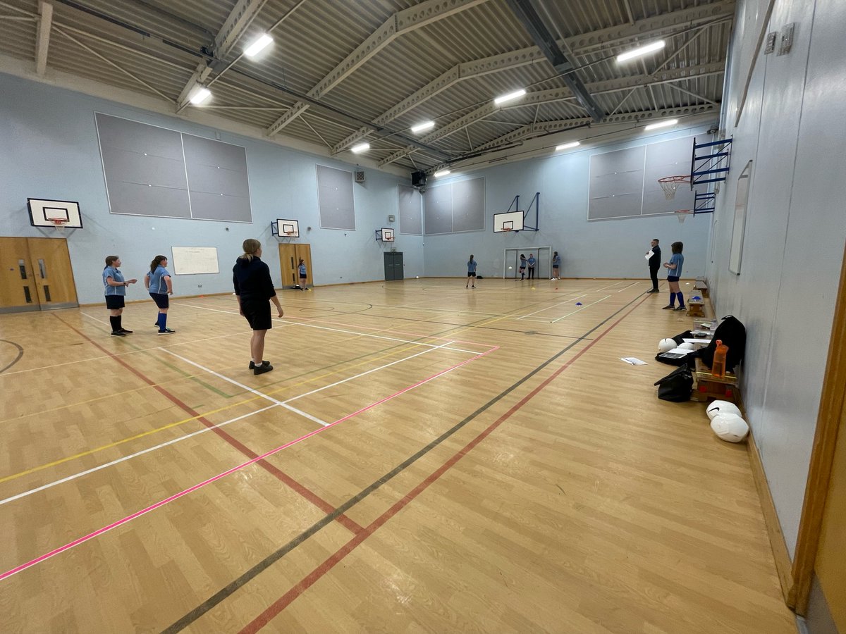 CTA_PE's tweet photo. Our football activator course is underway with students completing session 2 yesterday. Some excellent ideas, leadership and tenacity demonstrated by all!⚽️@The_CTA_Way @BarclaysFooty #TheCTAWay #CTA_PE #BarclaysGameOn https://t.co/Zi5NBtmVHn