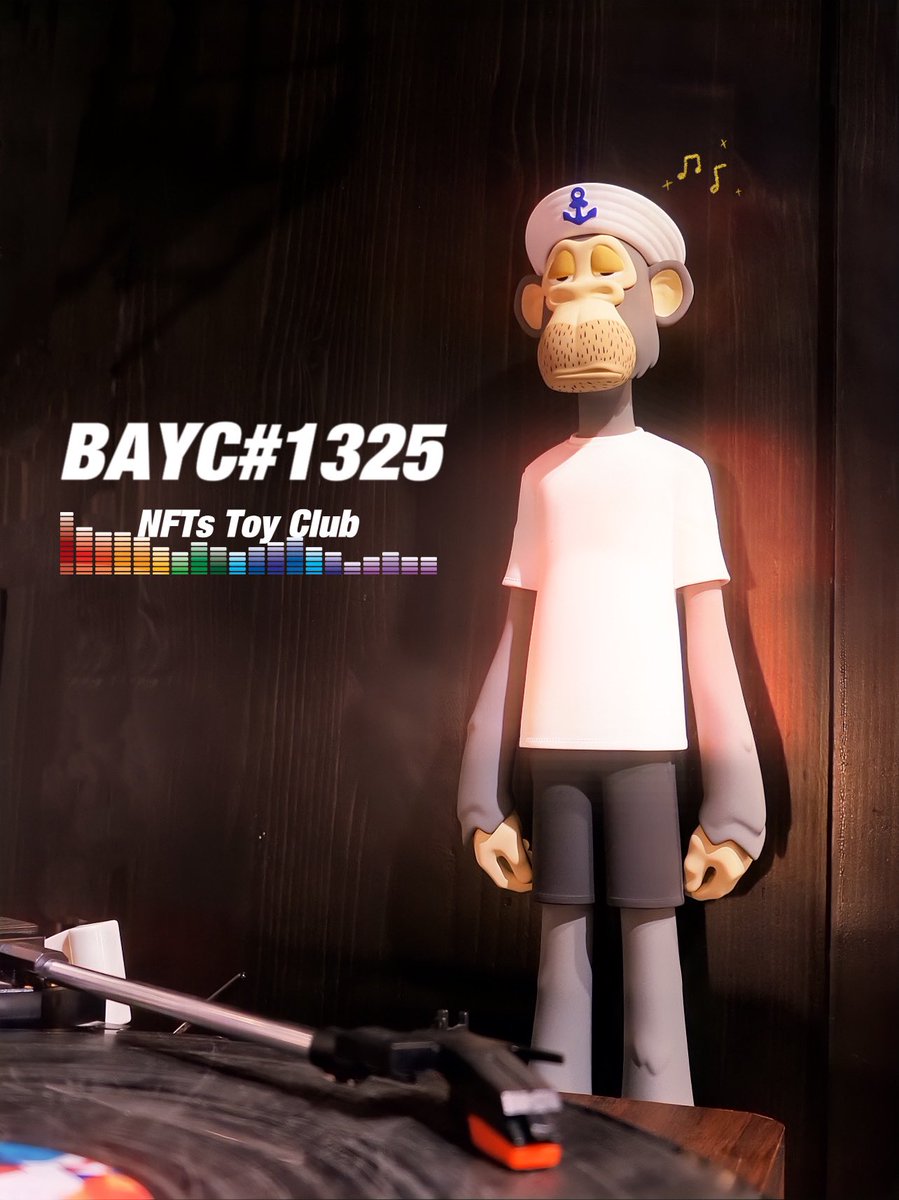 NFTsToyClub's tweet photo. 惊呆了!!🤯居然是实拍??!!简单加了小滤镜居然有种渲染海报的感觉，但真真真真是实拍呀。质感好到爆，随手拍都是大片🍺
🛒：https://t.co/w6cF3veH5i
小红书/得物/微信🔍nftstoyclub订购
#bayc #nft #web3 #arist #art #arttoy #popart #opensea #artwork #boredapekennelclub #boredape #nftart #nfts https://t.co/Nrc1EjPN5L