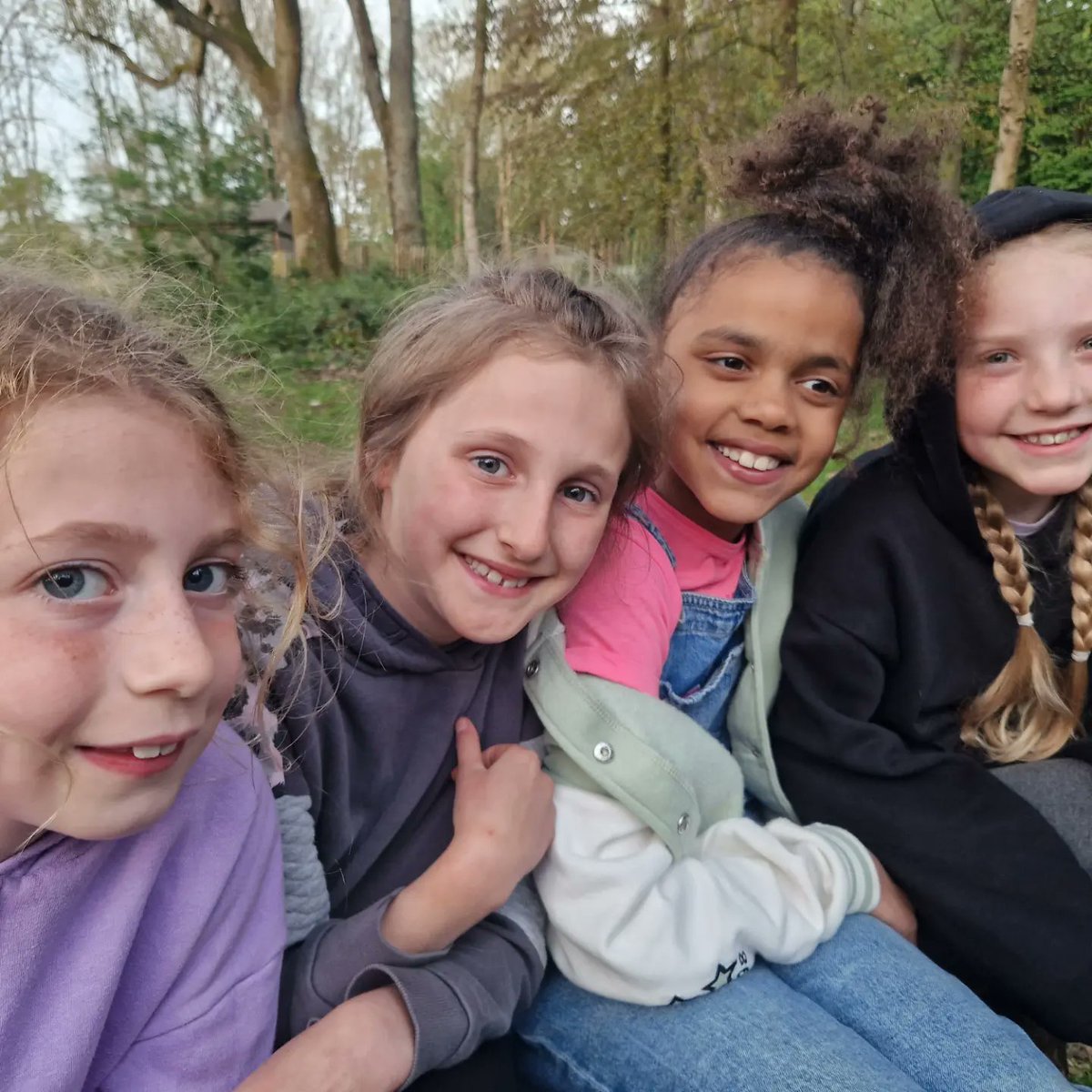 to Salfords Primary School