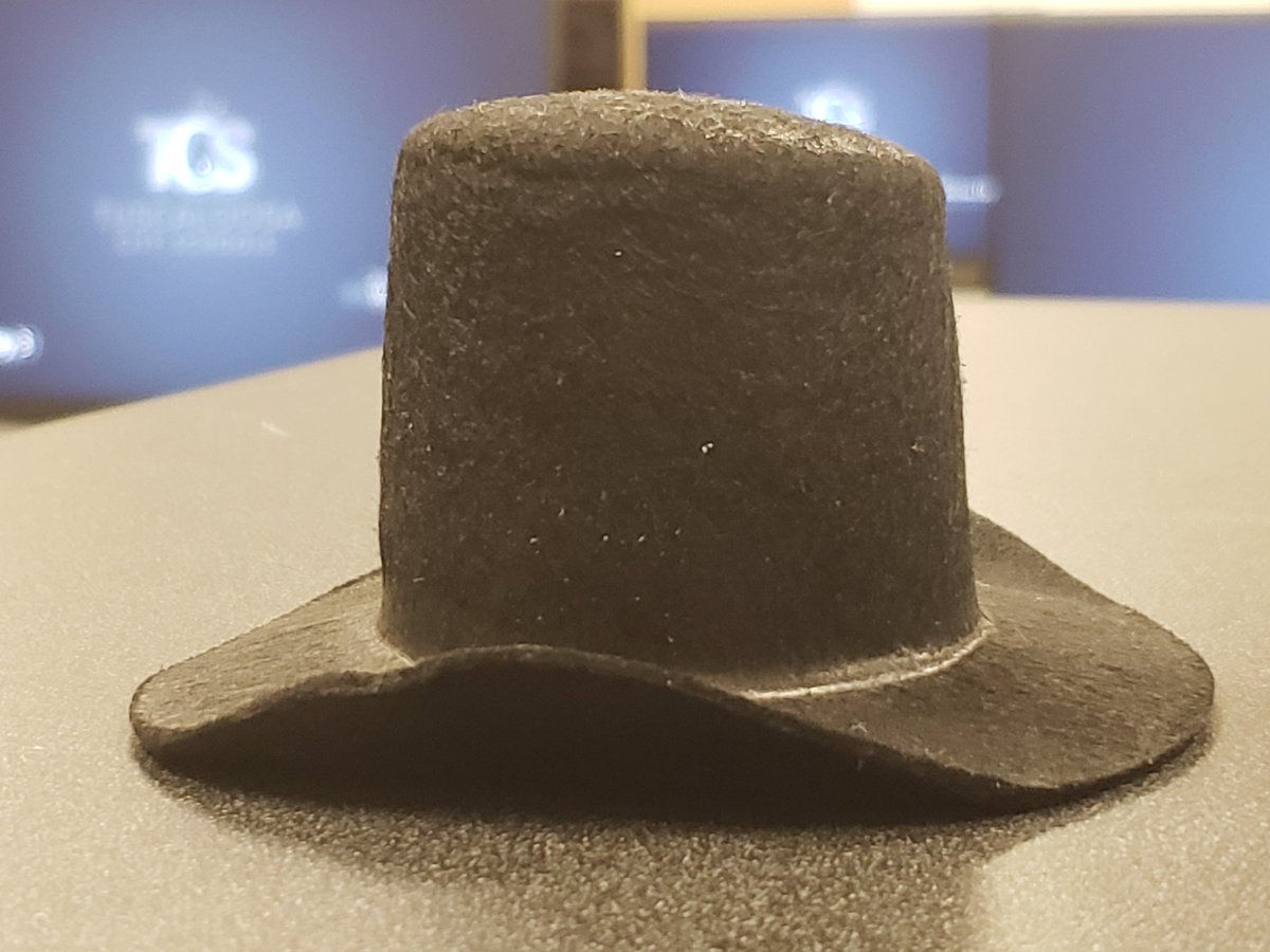 BCNTeleVision's tweet photo. Pondering teacher here...
Im out. Surely student TV champs will get it.. Two 15 sec films, use pig nose in one, mini-hat other, ONLY A WEBCAM &amp; confined to your desk...hmm (laughing)
That sub is never coming back!
@TCTATuscaloosa @TCSBoardofEd @BranchJetta @kknorstrom @MikeDaria https://t.co/JqvnZO8VDo