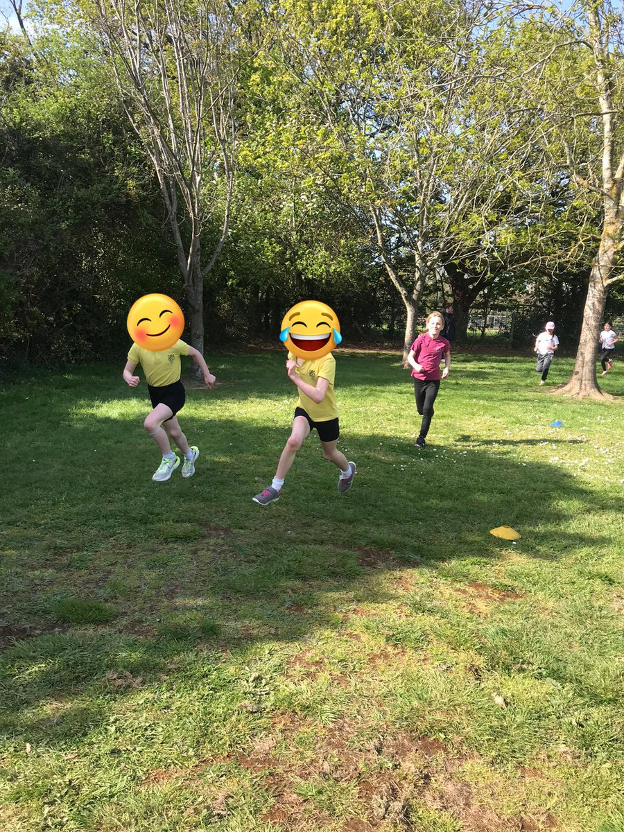 ThamesideSch's tweet photo. Years 3 and 4 did amazingly at the Emmer Green Cross Country event yesterday - they showed bucket loads of resilience! #PEtps https://t.co/qEccG0EbRN