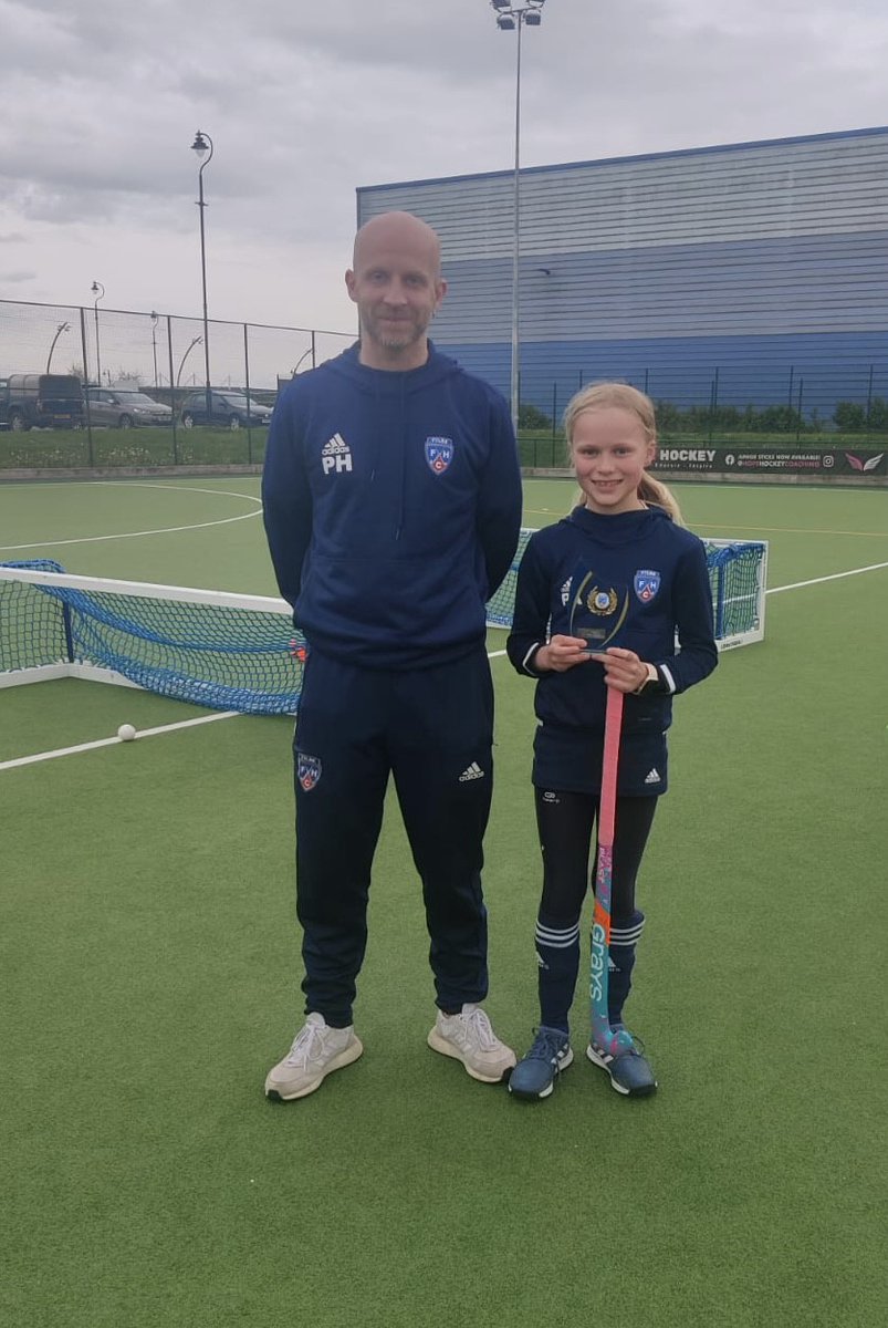AKSSchool's tweet photo. Congratulations to talented Y5 pupil, Penny, who was awarded Fylde Hockey Club U10s Player of the Year at the weekend. Well done Penny! @AKSPrepSport @FyldeHockey https://t.co/o4D2LreInS