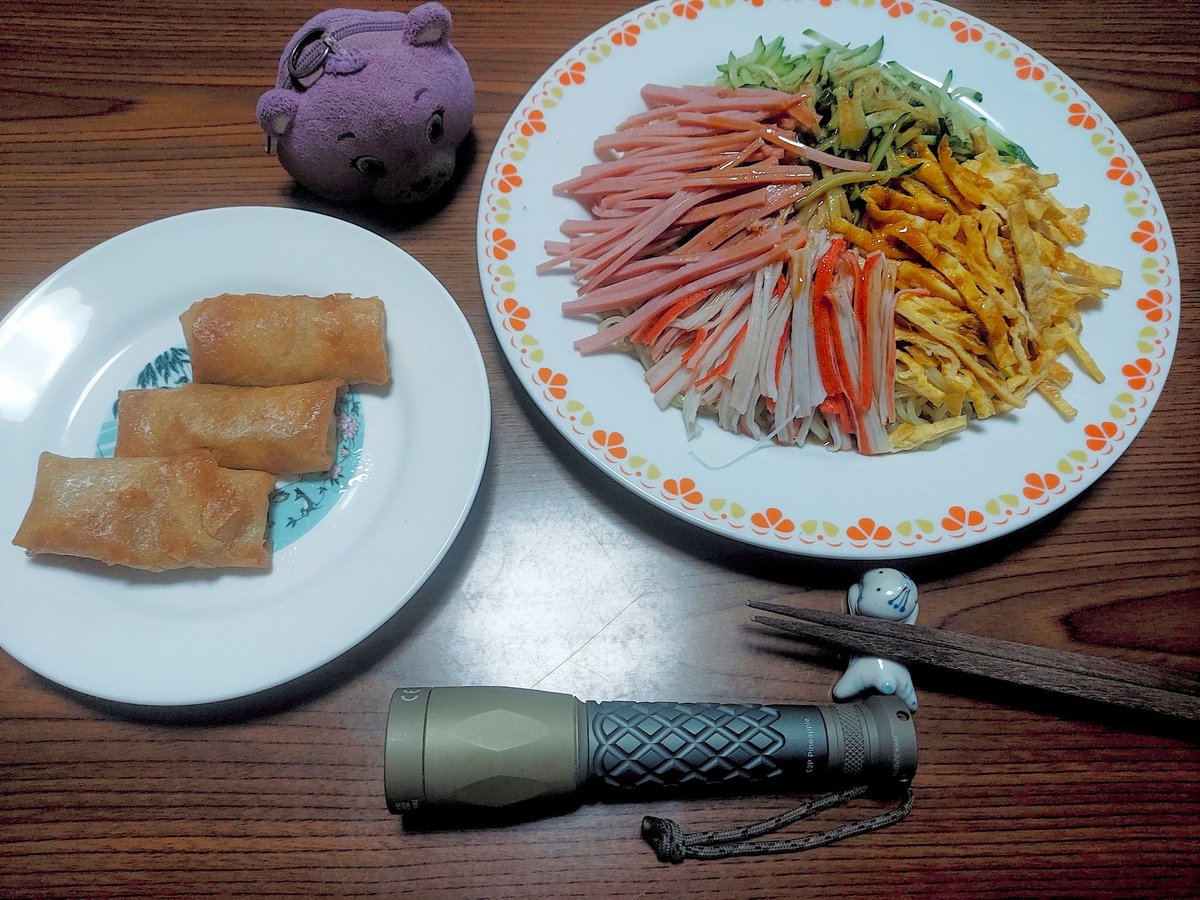 hg4eHPzmvVIEmWD's tweet photo. 冷やし中華はじめました🍜♥️(´-(ェ)-`;)🦸
#ライトアンドフード #Surefire #M600P #Fury #Z68 #シュアファイア #LumensFactory  #E2P #ルーメンズファクトリー #レゴ https://t.co/0e2yNEid8x
